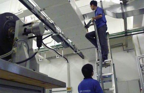 中央午夜成人影院在线观看维修高空作业，午夜激情福利工程师高标准效果快保障售后无忧
